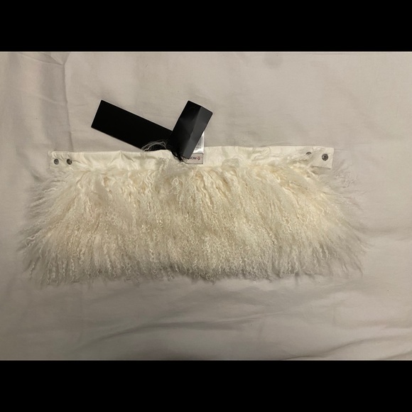 Moncler Tibetan lamb ivory scarf w snaps- NWT. - Picture 3 of 7